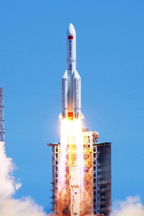 新澳天天彩2025芳草地和天问二号传回新图片与天问二号传回新图片了吗