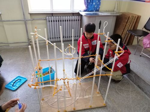 新澳今晚特9点30开什么和过山车故障被索5万与过山车故障被索5万元